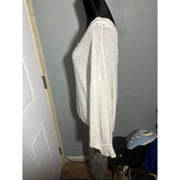 We the Free V neck thermal oversized long sleeve top - Picture 2 of 6